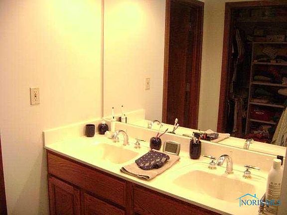 4th image of 6691 Embassy Ct E #N-54
