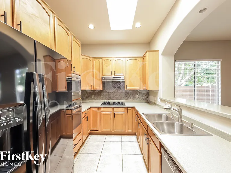26735 N 65th Dr — Photo 5