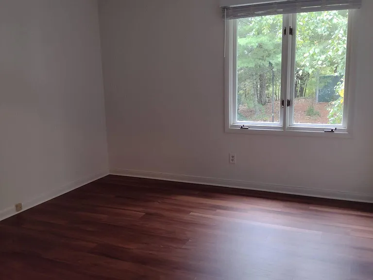 3541 Londonderry Ln — Photo 13