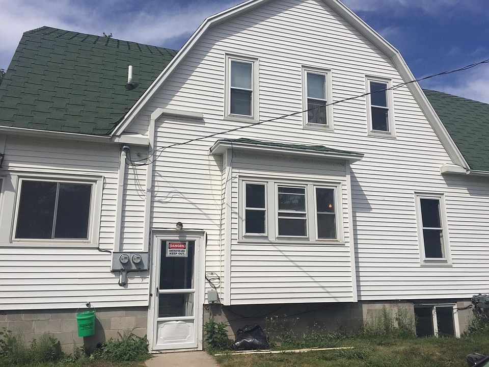 Side of the House Parking Side