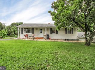 10661 Scenic View Dr, Greencastle, PA 17225