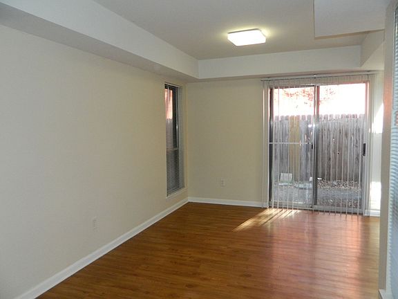 5th image of 8607 Fathom Cir #B
