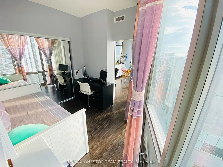 832 Bay St #1603 — Photo 14