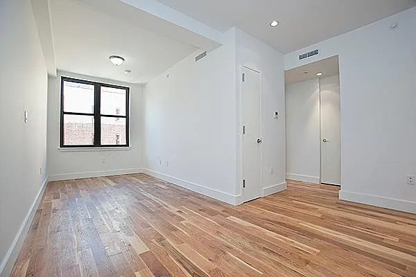 Rented by Platinum Properties | media 12