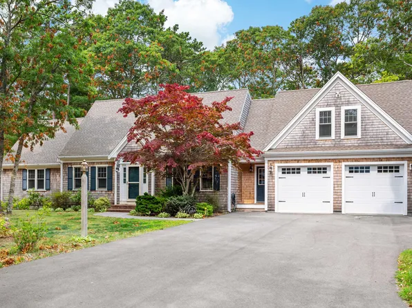 5 Wamsutta Road, East Falmouth, MA 02536