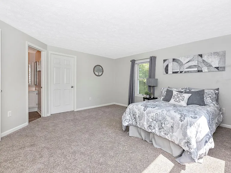 802 Stratford Way #K — Photo 28
