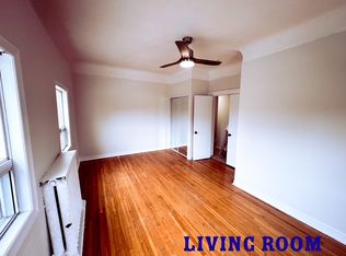 86 Ulster St, Toronto, ON M5S1G1