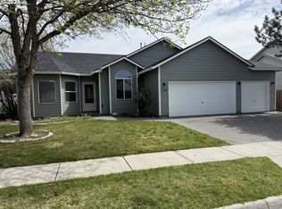 148 NE 11th Pl, Hermiston, OR 97838