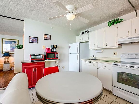 4th image of 8701 Estero Blvd Unit 504