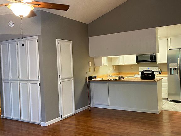 5th image of 7879 Highland Ave #7879