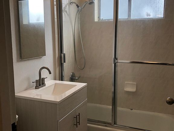4th image of 82 Linden Ave APT 4