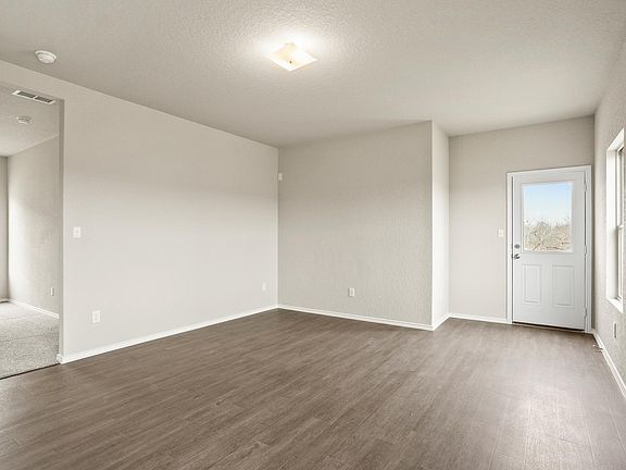 5th image of 315 Cowboy Knoll