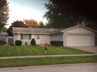 1036 Mallard Dr, Bradley, IL 60915