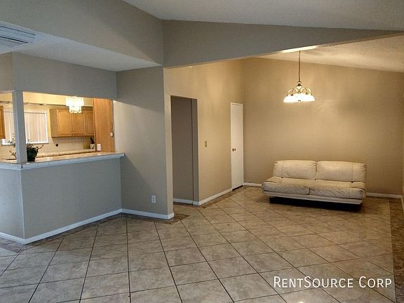 4th image of 1239 W Avenue J12