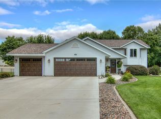 2718 Hoyem Ct, Eau Claire, WI 54703