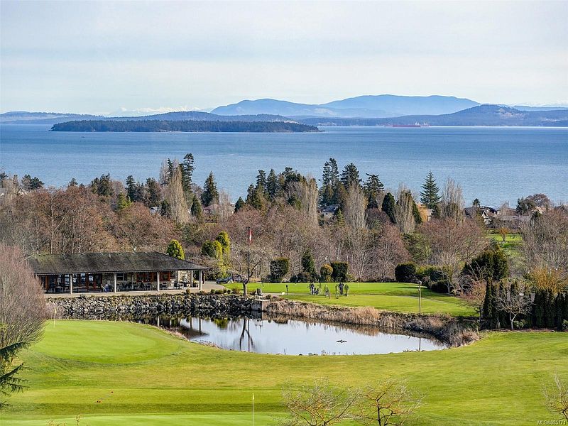 Saanich Apartment for rent - 2 Bedrooms — photo 61