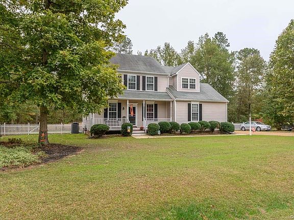 2nd image of 6799 Sassafras Dr