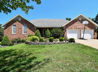 1412 Stonecreek Dr, Nixa, MO 65714