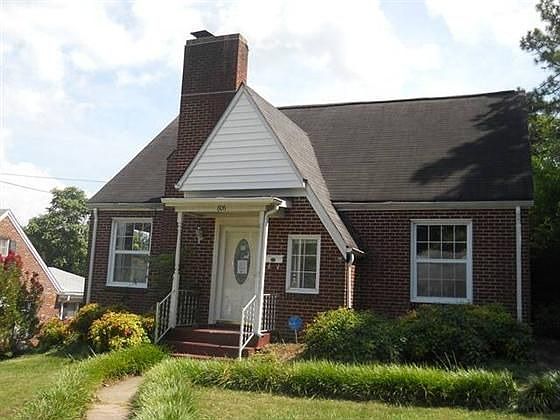 1st image of 806 Spruce St