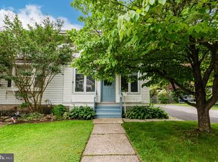 2462 Ardsley Ave, Glenside, PA 19038