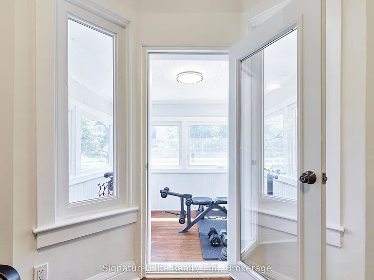 124 Geoffrey St #UPPER — Photo 21