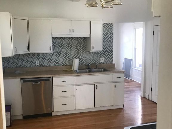 kitchen (please forgive some of the cleaning supplies in photo.)