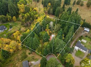 955 Tipsoo Loop N, Rainier, WA 98576