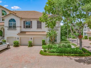 113 Colonade Cir #202, Naples, FL 34103