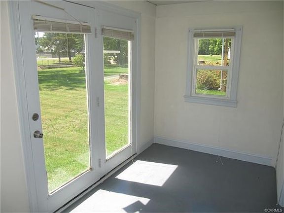 2nd image of 6204 Fitzhugh Ave