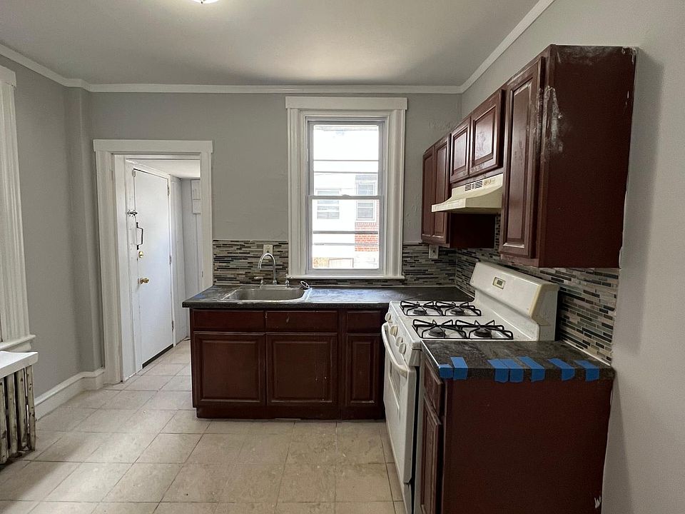 1st image of 1236 E Stafford St