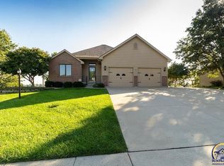 3211 NW 32nd St, Topeka, KS 66618