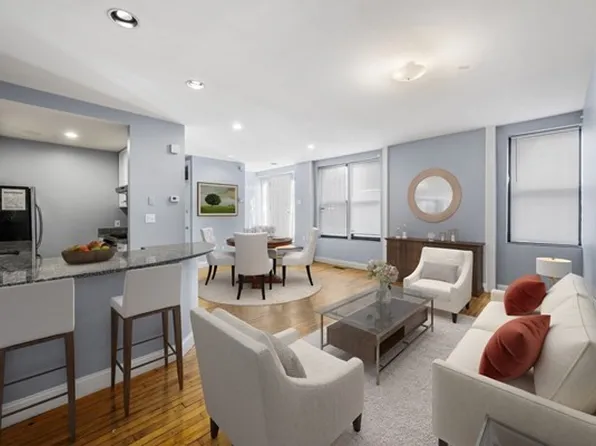 330 1/2 E St #1, Boston, MA 02127