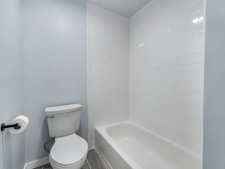 44 Sherman Ave #4B — Photo 24