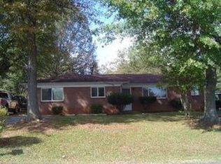 104 Lineberger Rd SE, Conover, NC 28613