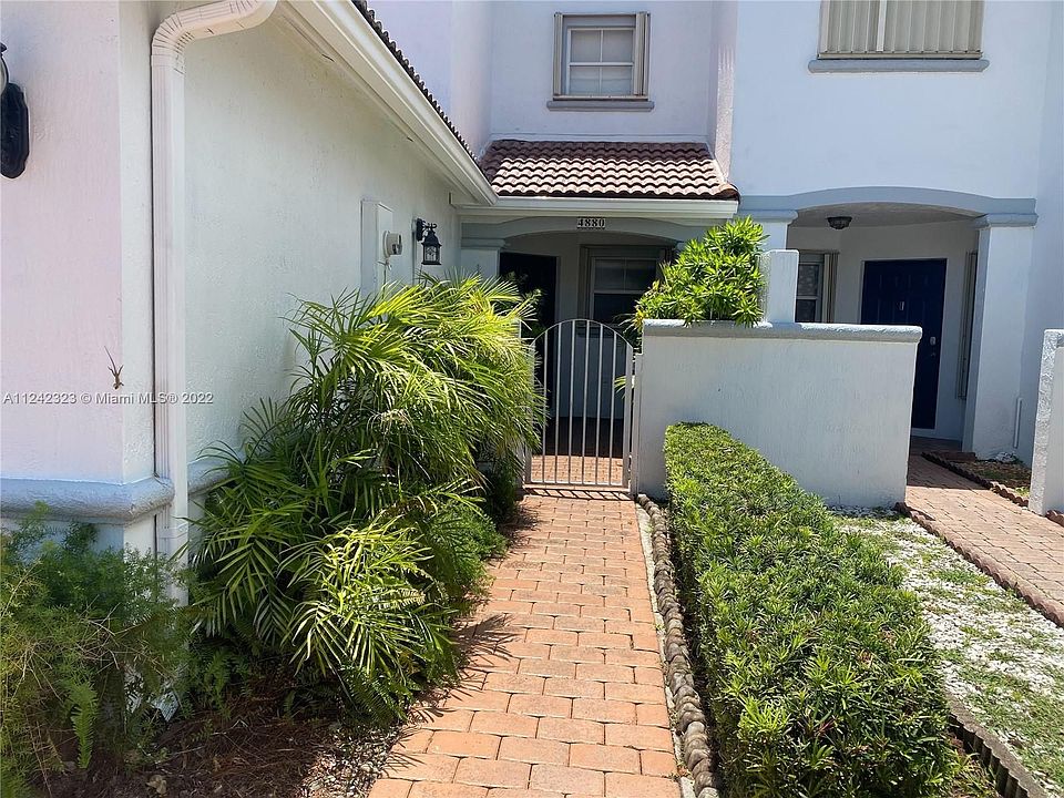 2nd image of 4880 NW 116th Ct