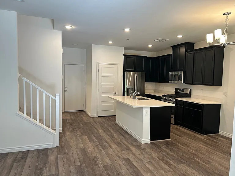 25 Barbara Ln #35 — Photo 6
