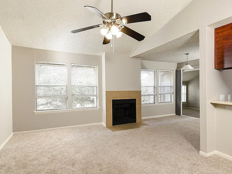 Willow Brook Apartments — Photo 21