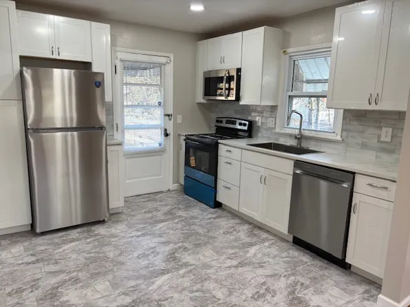 3002 Cavanaugh Ave, Cincinnati, OH 45211