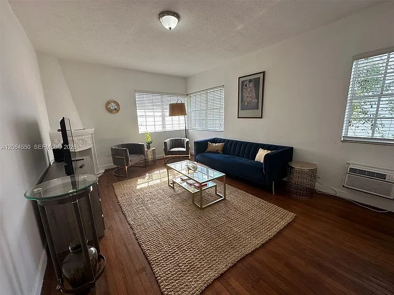 1309 Euclid Ave #8 — Photo 13