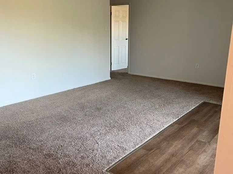 2132 Pennsylvania Ave — Photo 60