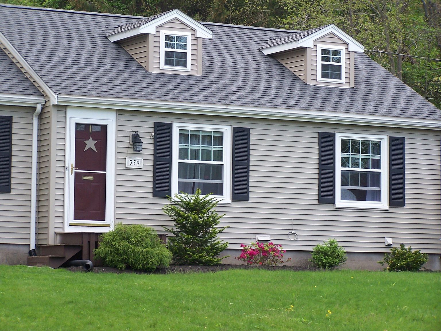 379 E Main St, Avon, MA 02322 Zillow