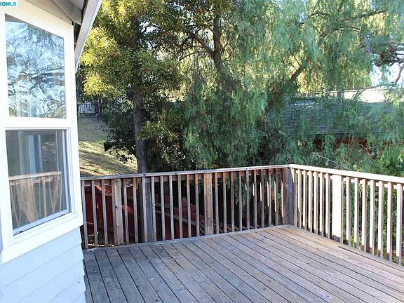 4th image of 206 Miller Ave