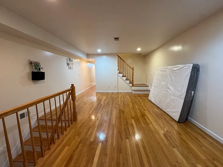 63 Navigator Ct — Photo 2