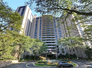 1512 Palisade Ave APT 2F, Fort Lee, NJ 07024