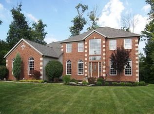 155 Idlewood Ln, Aurora, OH 44202