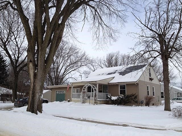 2nd image of 3540 Olbrich Ave