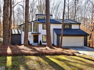 8960 Martin Rd, Roswell, GA 30076