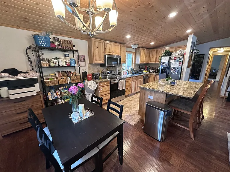 16696 Gross Dr — Photo 2