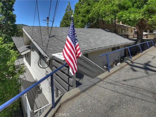 508 Delle Dr, Crestline, CA 92325