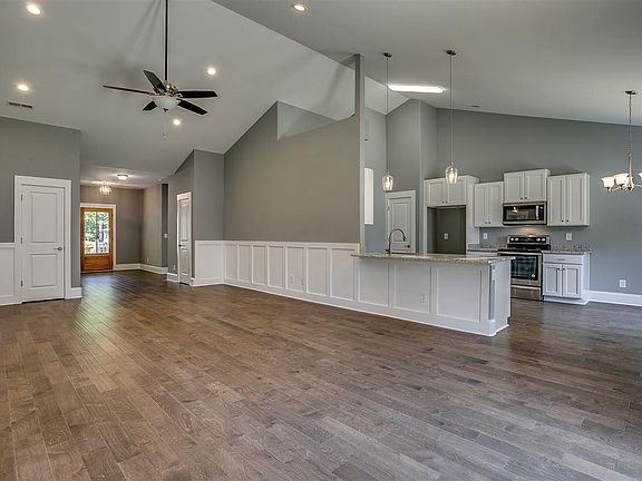 3rd image of 416 Minnow Dr. Lot 3